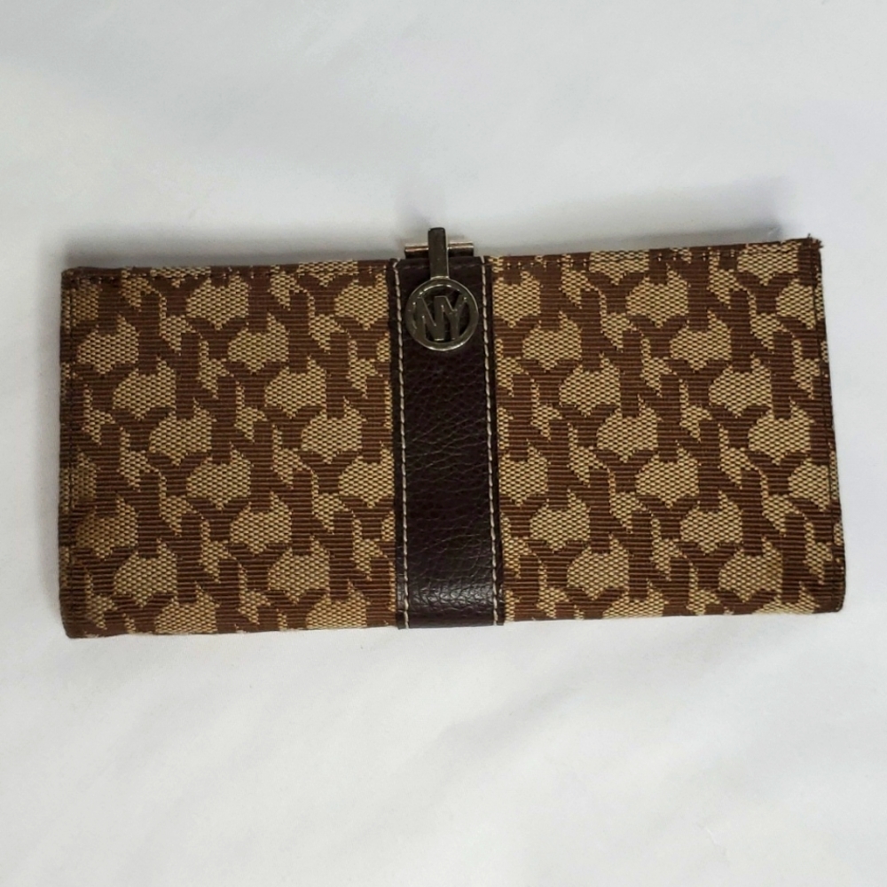 NY&Co Brown NY print wallet